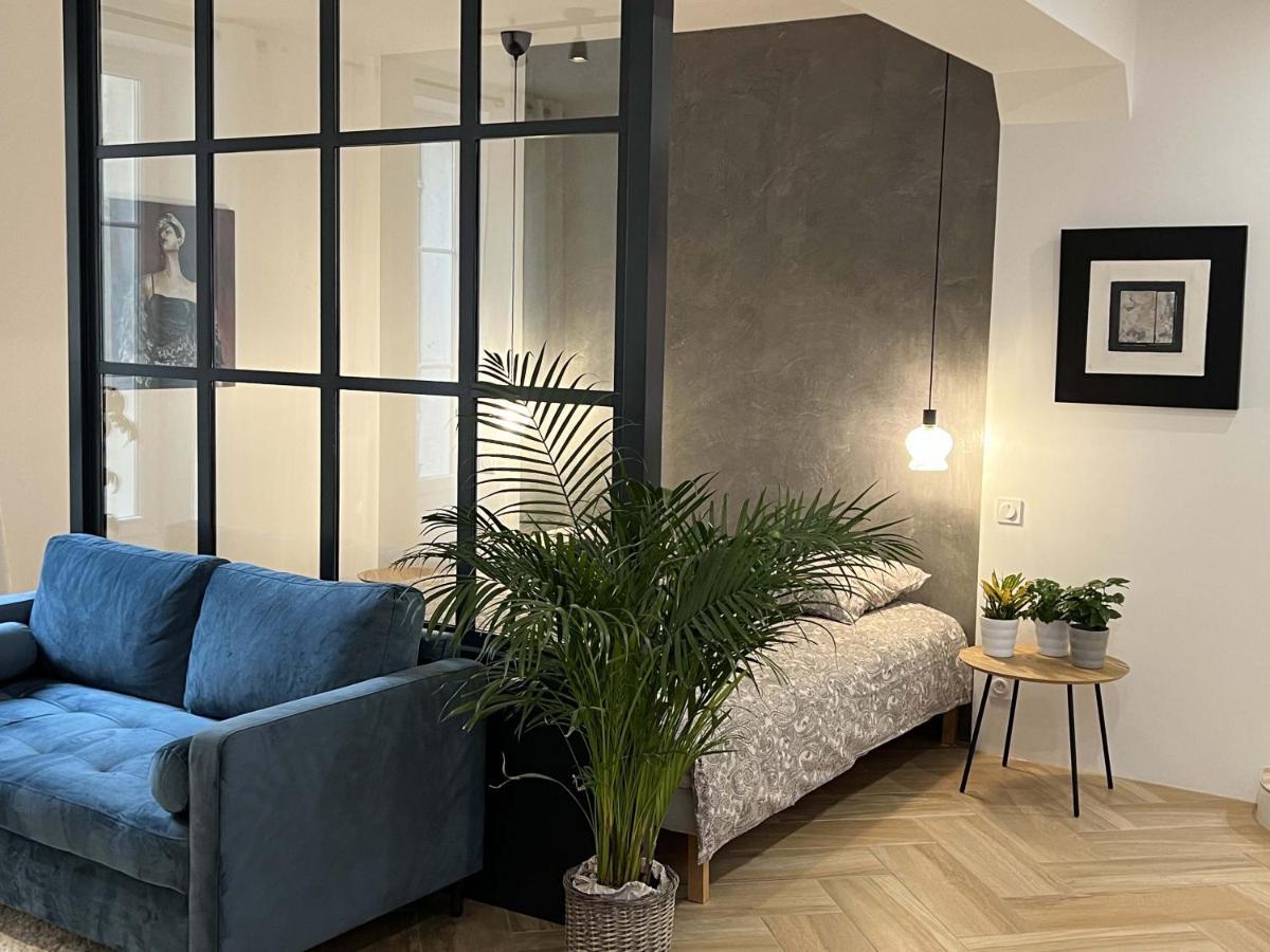 Bel Appartement Au Centre Du Vieux ジョイニー エクステリア 写真
